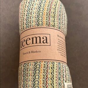 Teema Colorful Woven Towel Blanket. 100% Turkish Cotton